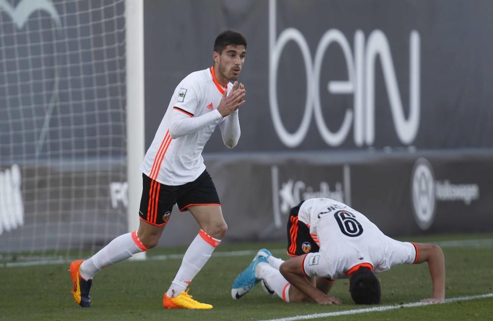 Valencia Mestalla - Llagostera, en imágenes