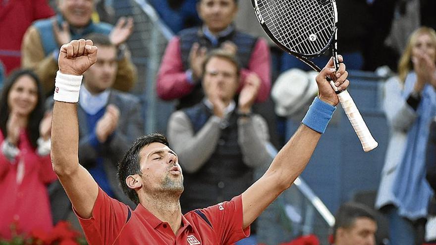 Novak Djokovic tumba a Andy Murray en Madrid