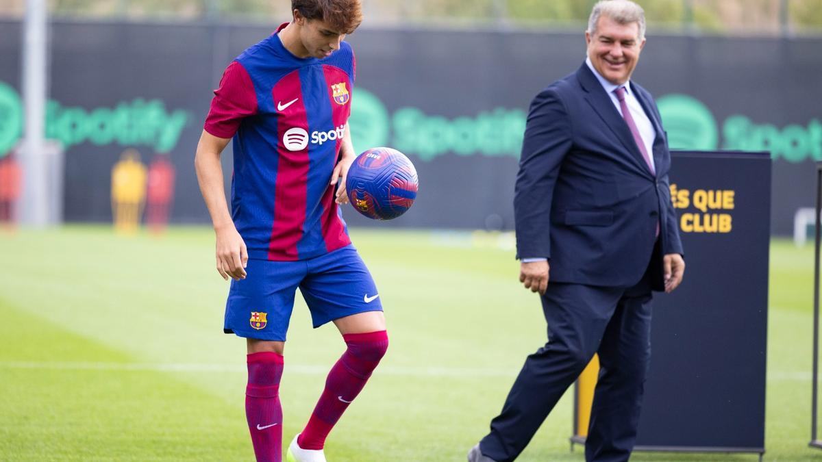 ¡Joao Félix ya es azulgrana! Revive su presentación al completo: "Es un sueño estar aquí"