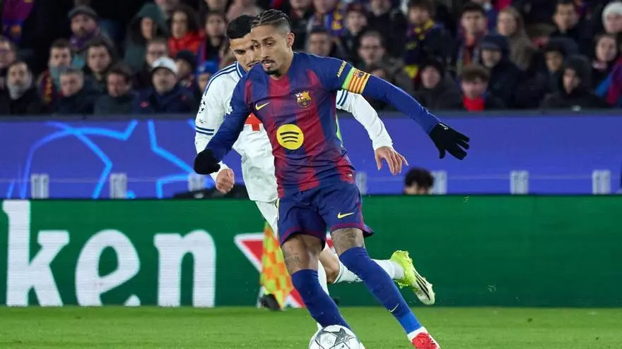 El cohete de Raphinha que da el tercer gol del Barça