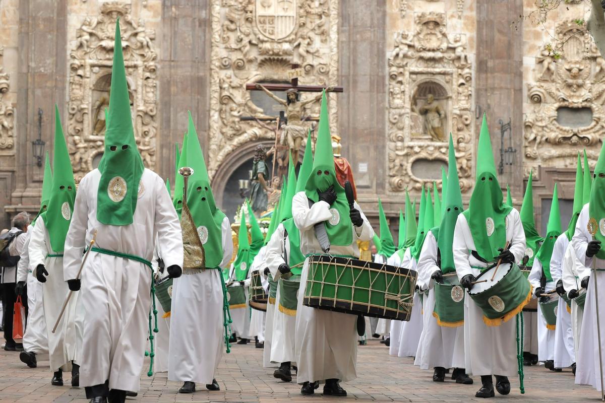 Procesión de la Cofradía de las Siete Palabras y San Juan Evangelista