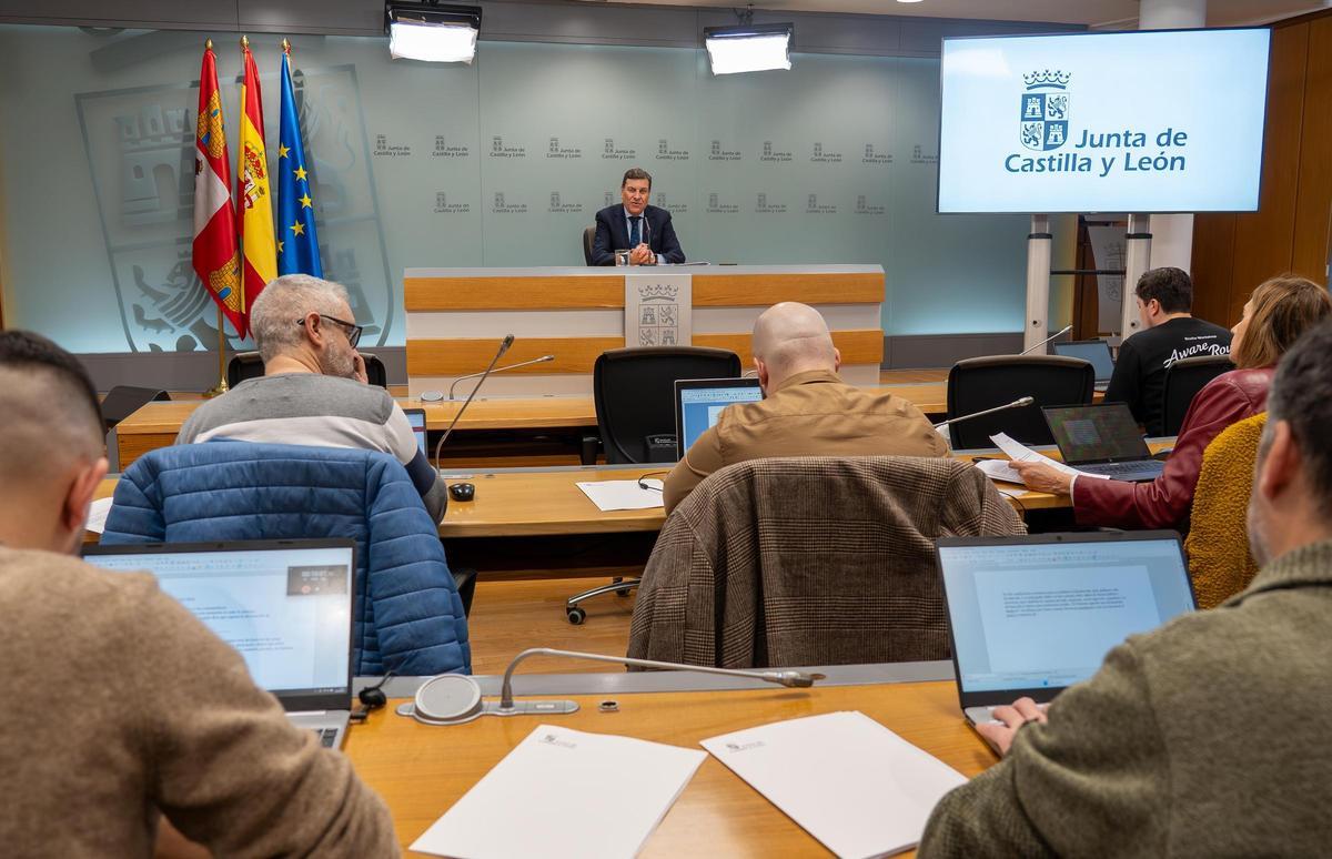 El consejero Carriedo tras el Consejo de Gobierno de esta mañana.