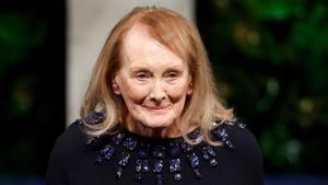Annie Ernaux, durante la ceremonia de recogida del Nobel.