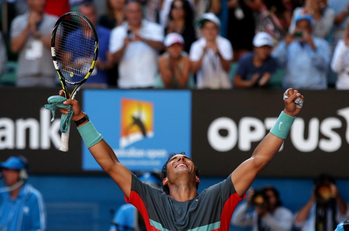 Rafa Nadal celebra la seva victòria davant Dimitrov, que el situa a semifinals de l’Open d’Austràlia. Rafa Nadal celebra la seva victòria davant Dimitrov, que el situa a semifinals de l’Open d’Austràlia.