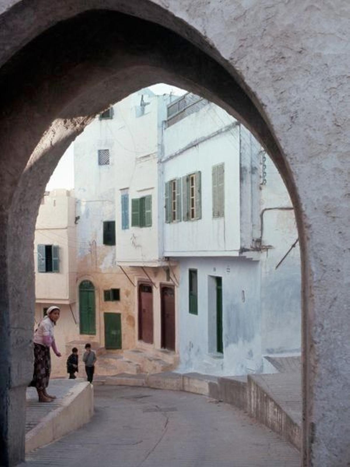 En sus calles se puede apreciar que la ciudad es un enclave multicultural de comunidades musulmanas, judías y cristianas