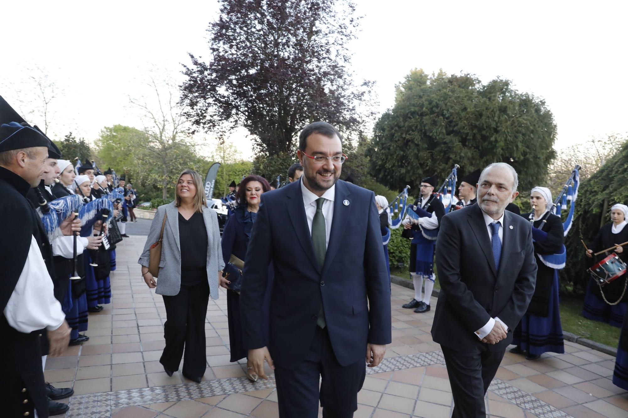 En imágenes | Entrega del Premio Ovetense del Año a José Manuel Ferreira