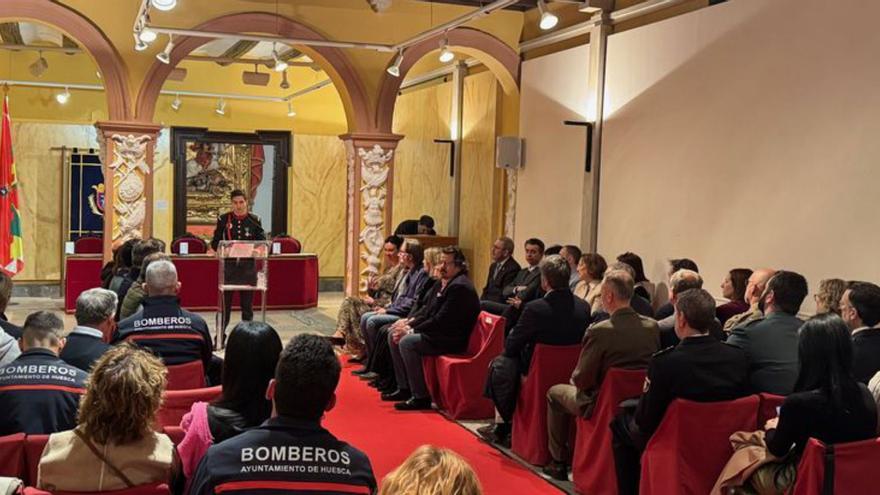 Acto de entrega de medallas por San Juan de Dios. | AYUNTAMIENTO DE HUESCA
