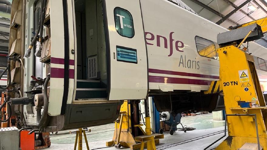 Convocan huelga para este viernes en los talleres de Renfe en Málaga