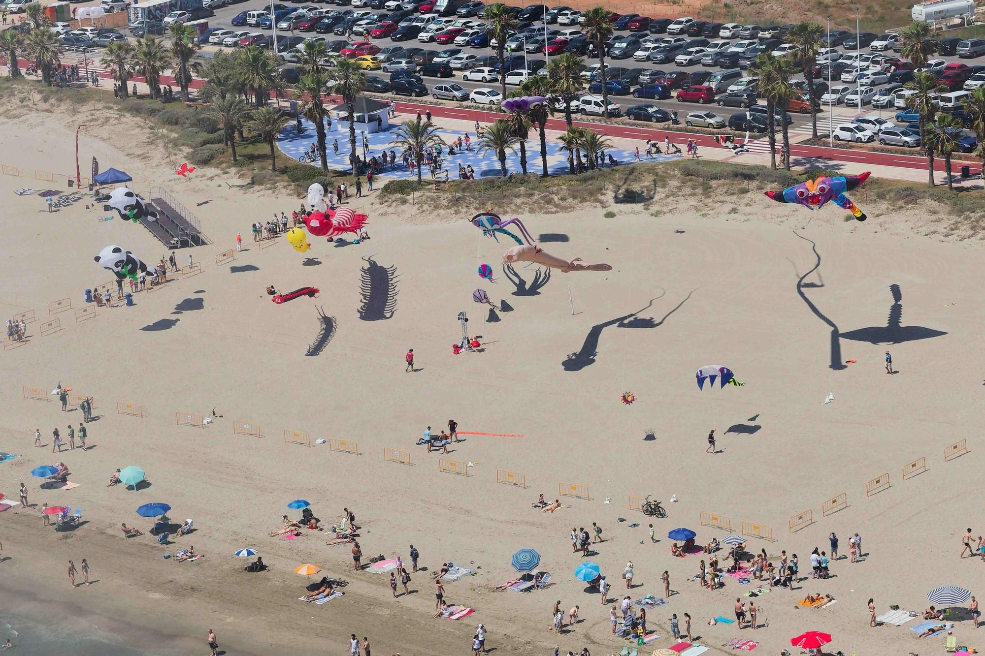 Las imágenes de la primera jornada del espectacular Festival del Viento de Castelló