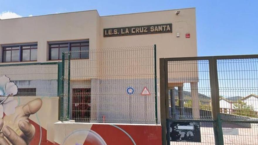 Canary Islands Ministry Awards Contract to Repair IES Cruz Santa Roof