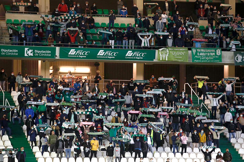 Córdoba CF - Montijo/Las imágenes de la afición en el Arcángel