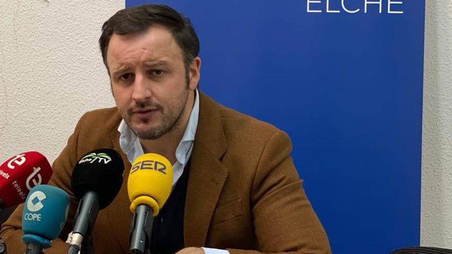 El PP acusa al alcalde de Elche de &quot;sectarismo rancio&quot; y de hacer la &quot;peor política&quot;