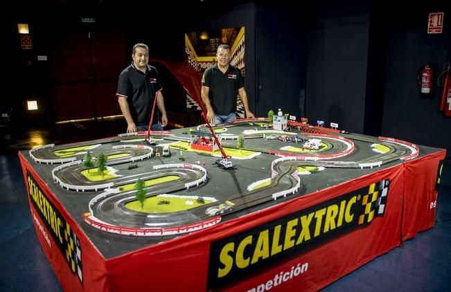 Exposicion SCALEXTRIC, coches en miniatura en el ...