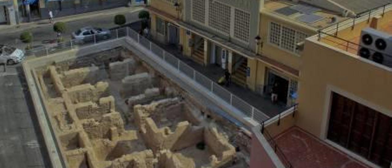 El Mercado Central de Elche, antes de que se cubrieran los restos arqueológicos anexos.