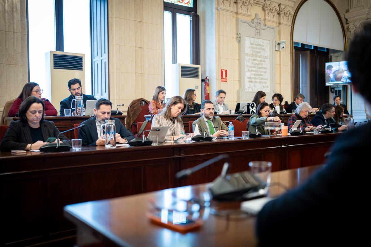 Carmen Casero, concejala de Urbanismo, anunció una inversión de 5 millones de euros en el mantenimiento de centros educativos.