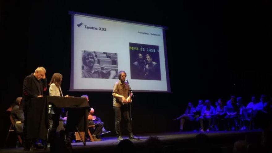 Joan Yago, Júlia Truyol y Vicky Luengo, Premis de la Crítica de les Arts Escèniques