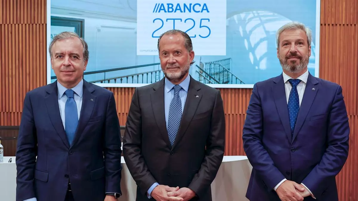 Abanca capta 76.000 nuevos clientes en el primer semestre y gana cuota de mercado en todos los territorios