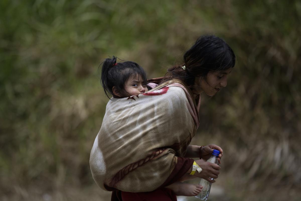 Niños migrantes guerreros para sobrevivir a la selva del Darién