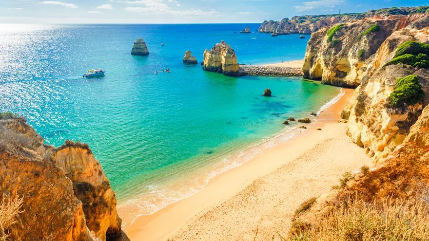 Diez playas para perderse este verano en España.