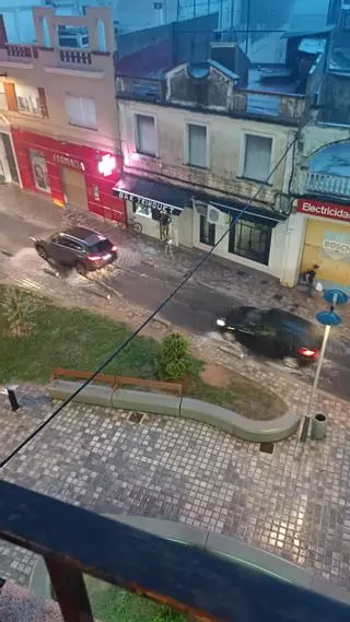 Alzira ya supera los 100 l/m2 tras acumular 70 en solo 45 minutos