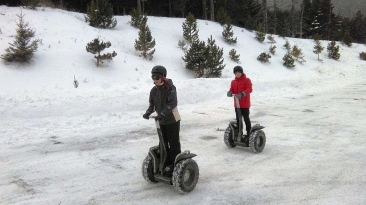 Excursión sobre la nieve con 'segways' en La Molina