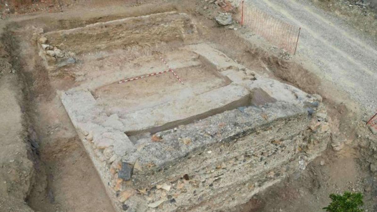 Una de las torres albarranas halladas tras las últimas excavaciones.