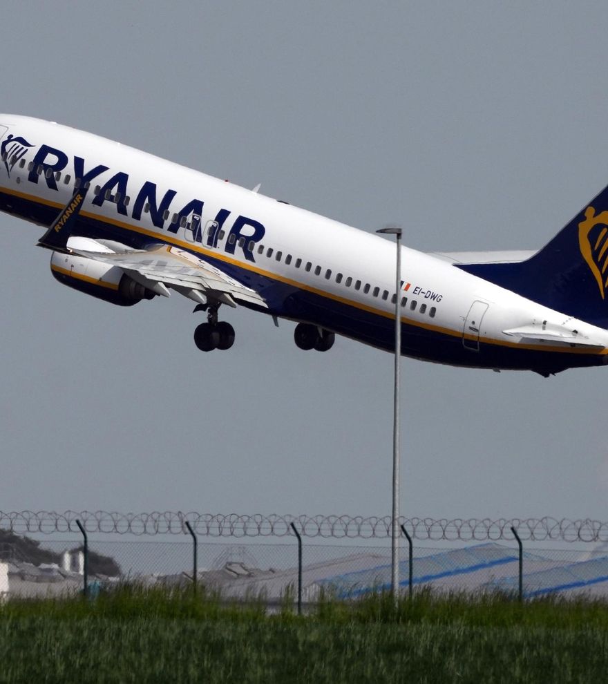 Ryanair lässt klatschnasse Mallorca-Passagiere in Pfützen fliegen