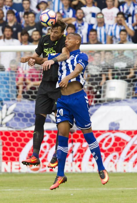 Partido entre el Alavés y el Sporting