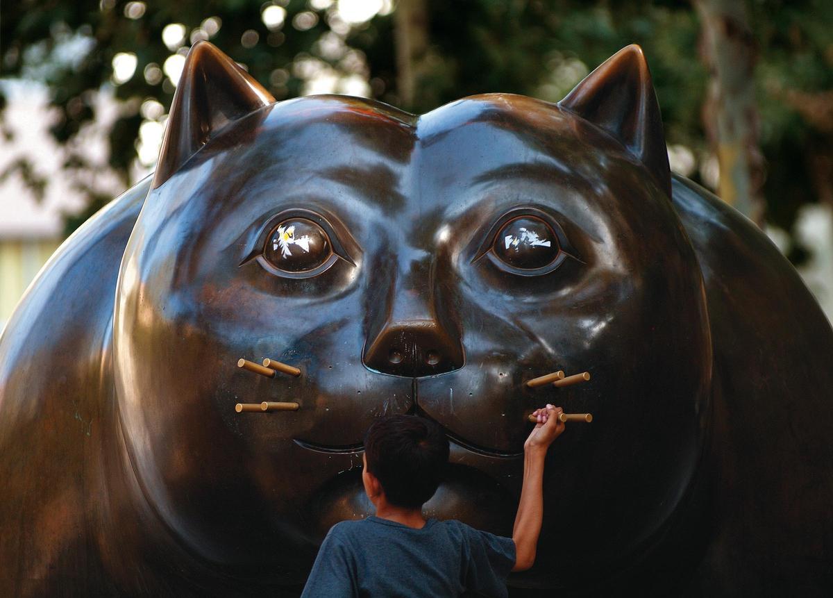 El famoso gato de Botero, en el Raval. 