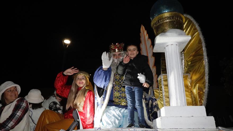 Las Cuencas se rinden al hechizo de los Reyes