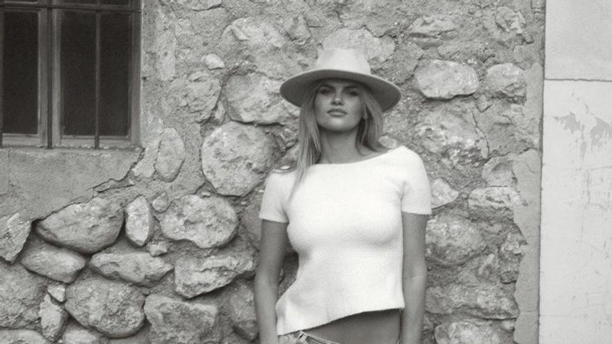 La jove fa feina al sector de l’hostaleria de Mallorca.|  | ARXIU PERSONAL