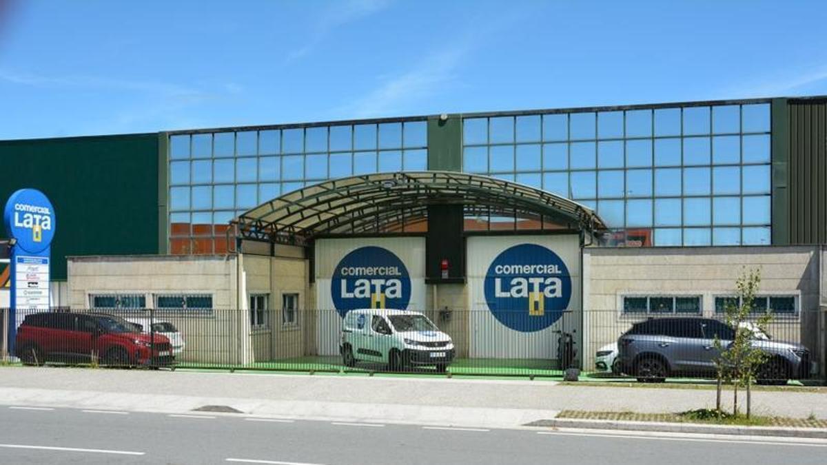 Sede de Comercial M. Lata en el Polígono del Tambre de Santiago