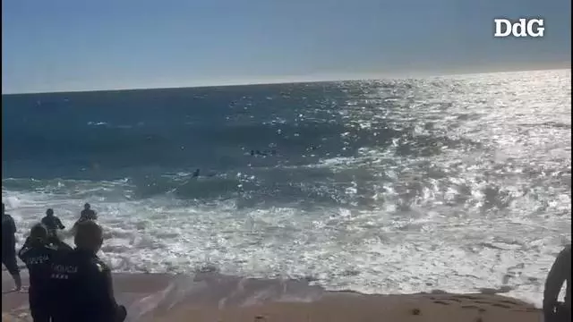 VÍDEO | Així va ser el rescat de l'adolescent arrossegada per una onada a Lloret