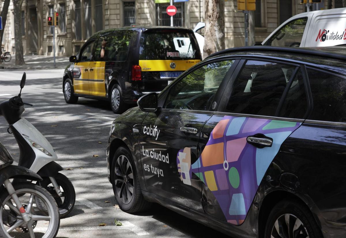 Els taxistes reclamen que els xòfers de VTC tinguin també el B2 de català