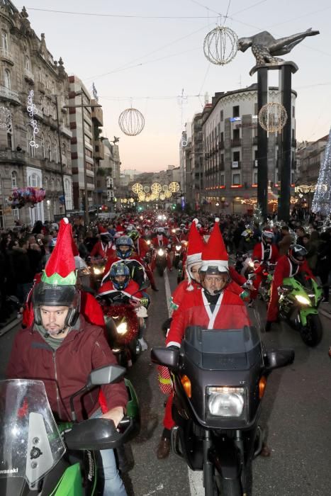 Papanoelada motera de Vigo