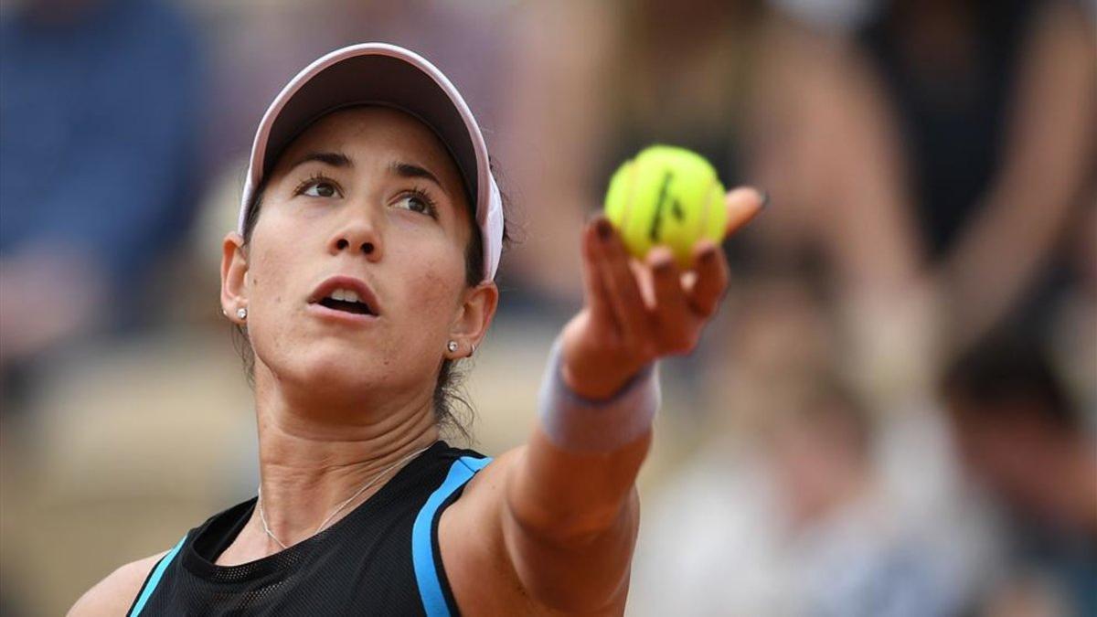 Muguruza pasa de ronda en Roland Garros