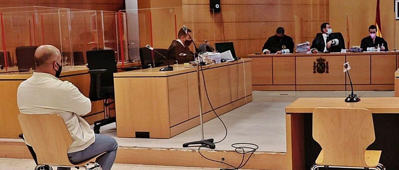 Román Martín, exalcalde de El Tanque durante un juicio en su contra.