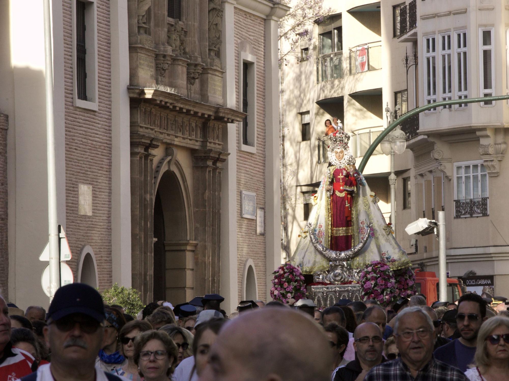 Las imágenes del regreso en romería de la Fuensanta a su santuario