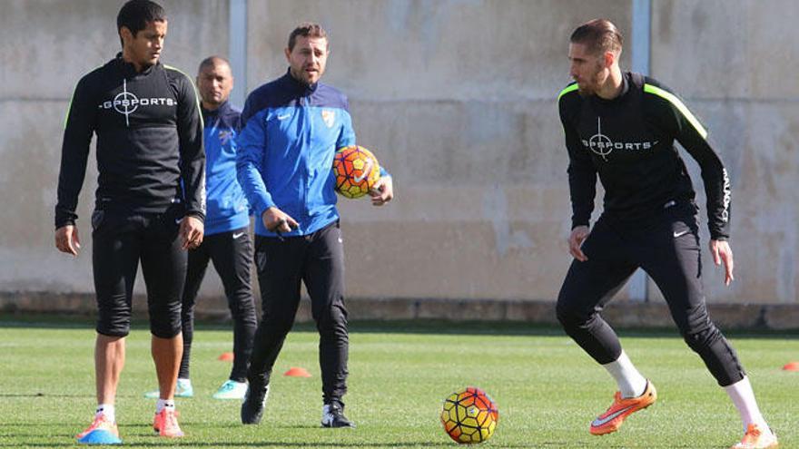 Rosales y Albentosa, ayer en el anexo de La Rosaleda.