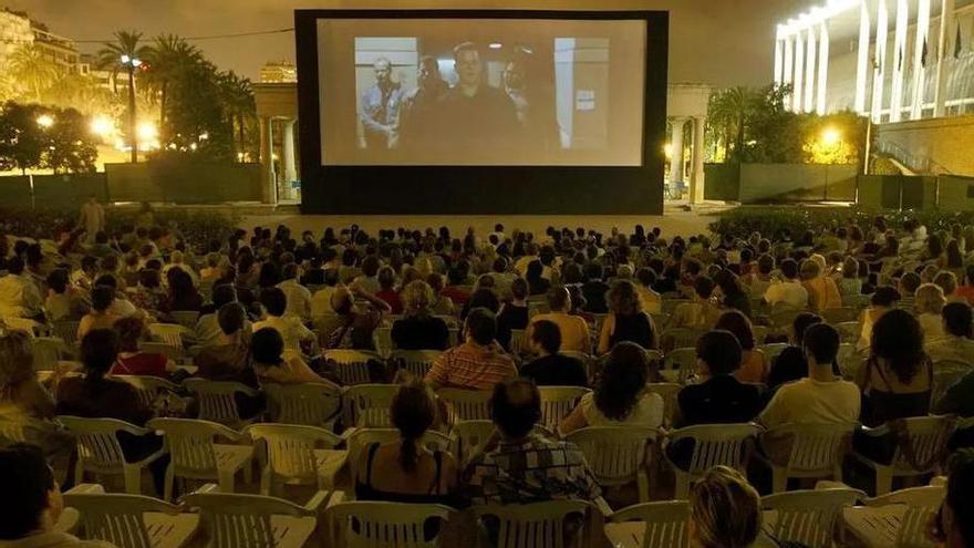 Cine oscarizado para combatir el calor esta semana con 'La luz que imaginamos' y 'Nola Darling'