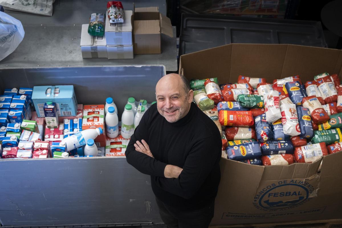Juan Angel Martin, en un almacén de La Pobla de Vallbona utilizad por Comerso, en una imagen de archivo.