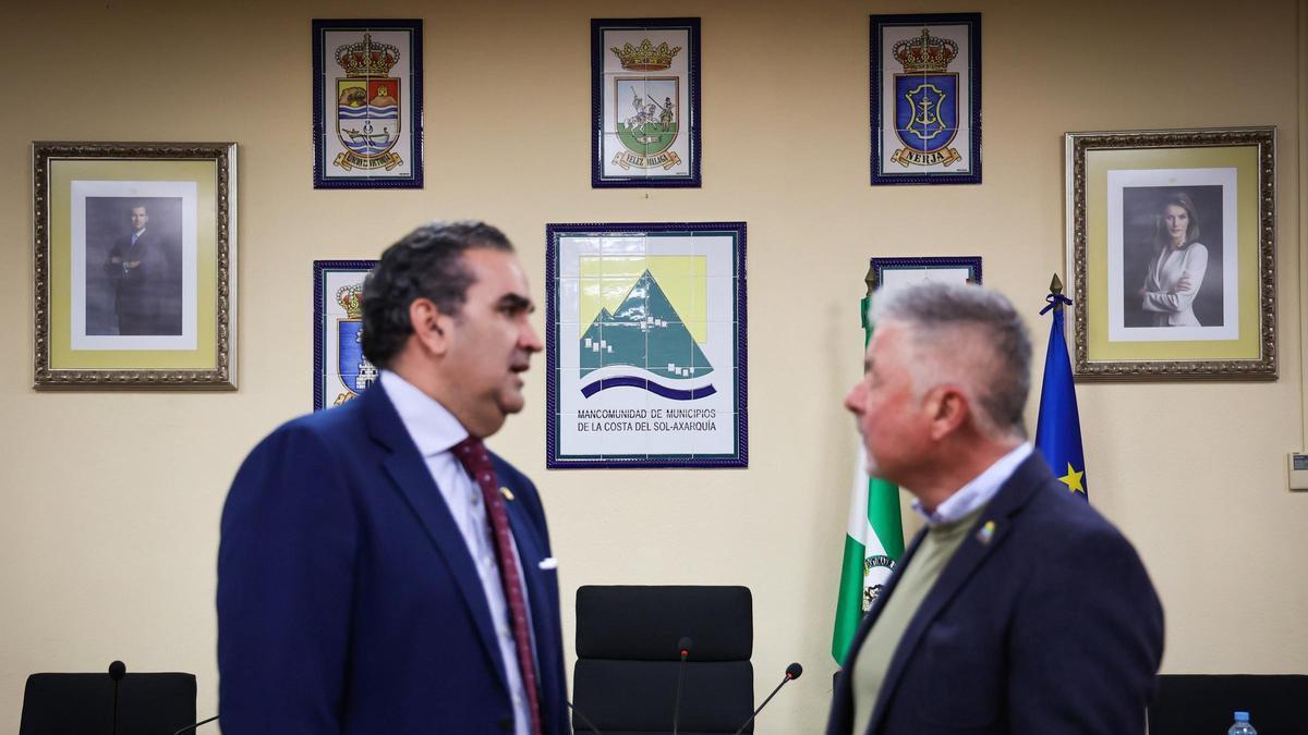 Visita institucional a la Mancomunidad de Municipios de la Costa del Sol Axarquía, donde se ha reunido con su pesidente, Jorge Martín.
