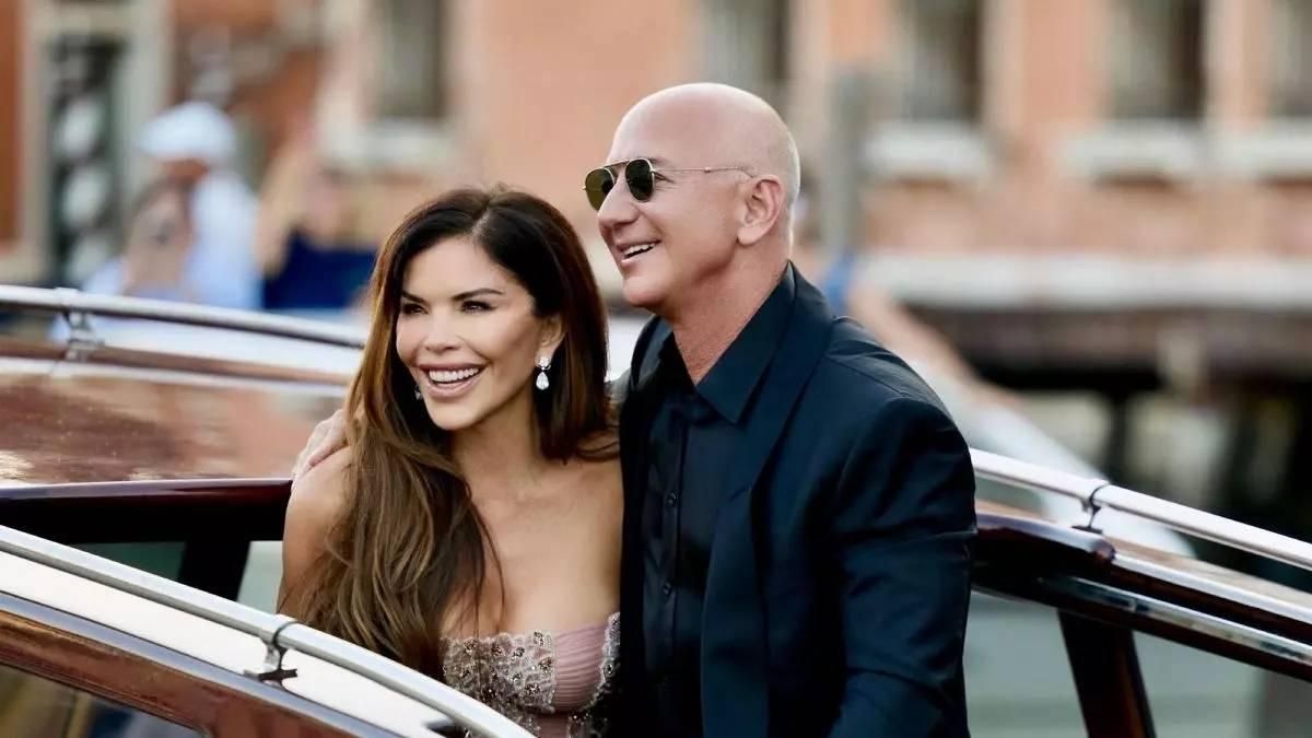 Jeff Bezos y Lauren Sánchez