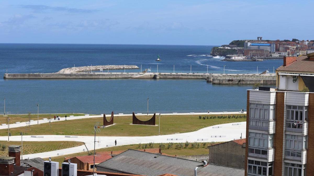 Vistas del paseo de Naval Azul en el Natahoyo.