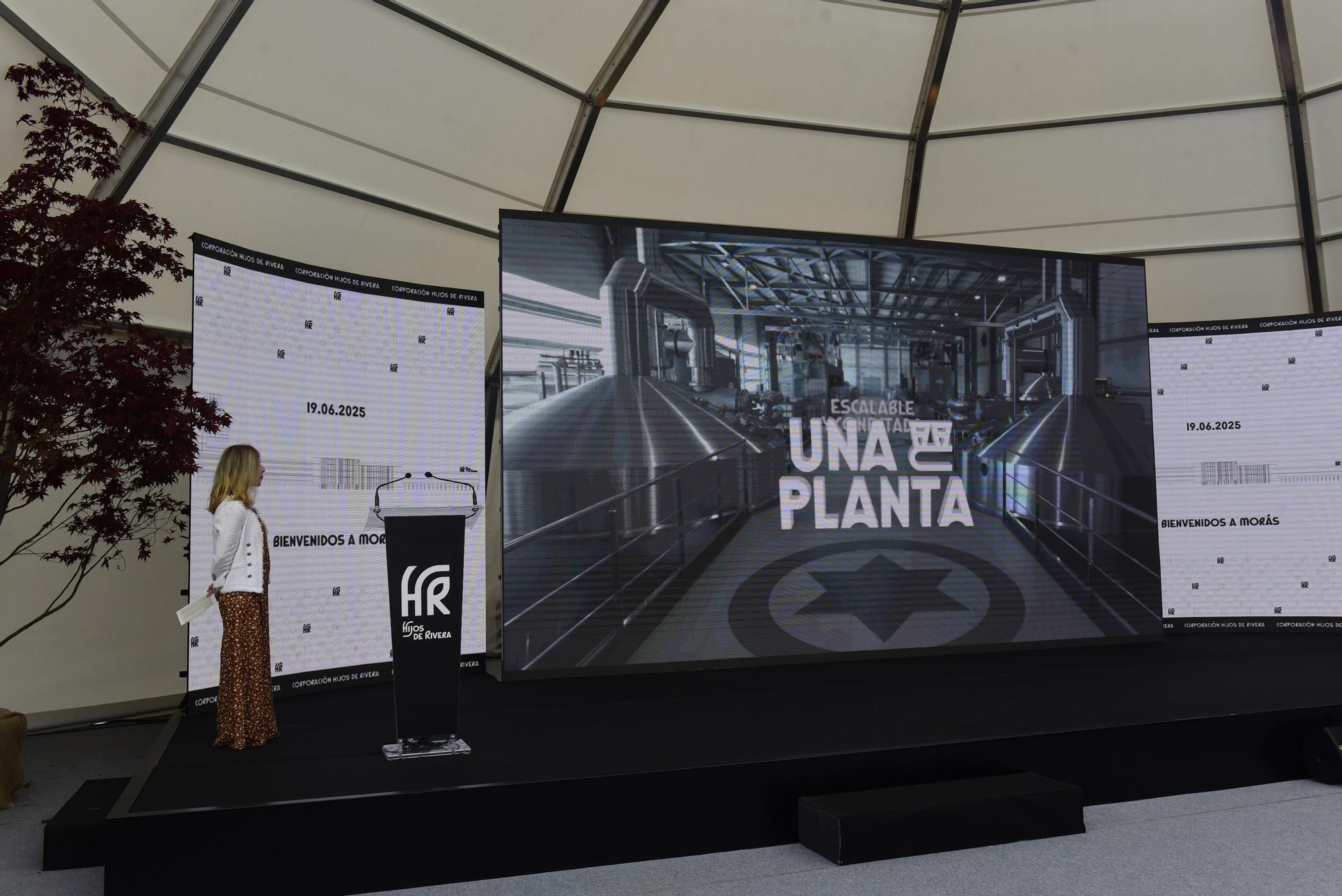 Estrella Galicia inaugura su nueva planta de producción en el polígono de Morás