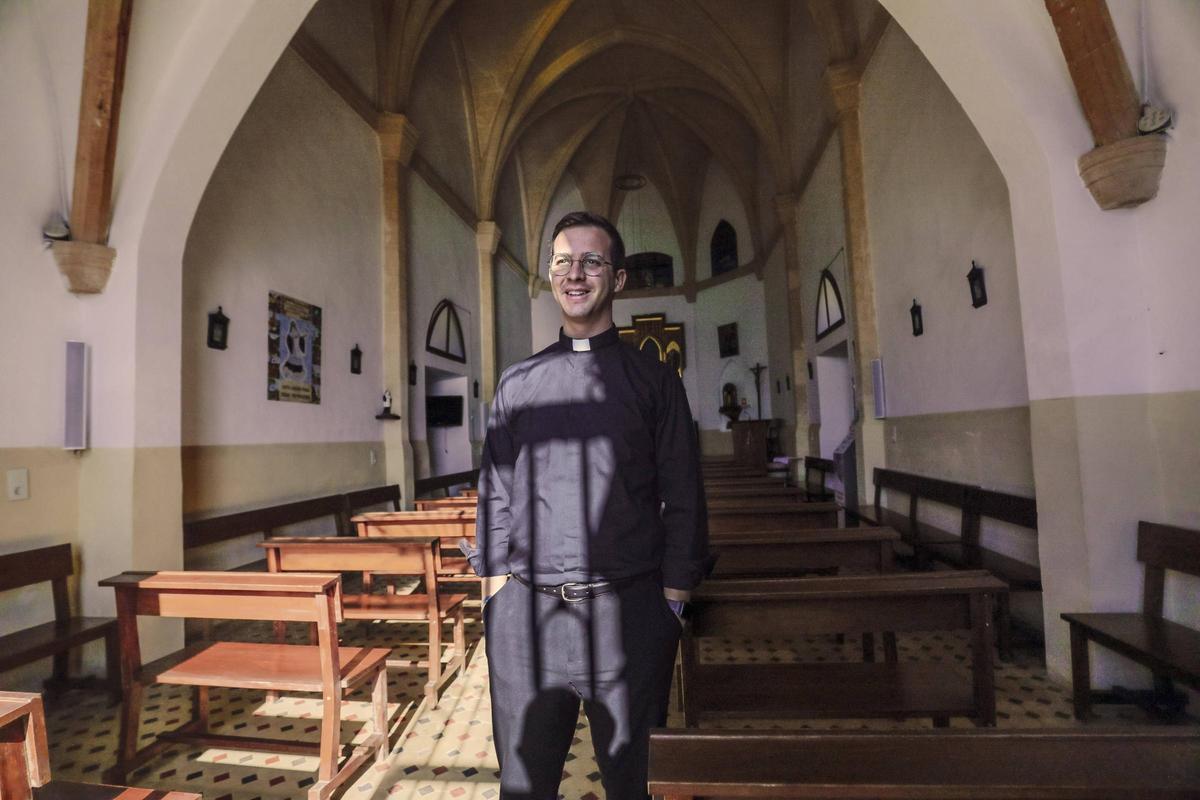 El sacerdote de 31 años, Joan Bausà.