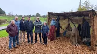 Las figuras de "El Ponticu" ya se lucen en el Jardín Botánico de Gijón: así es el belén monumental, que este año gana "dinamismo"