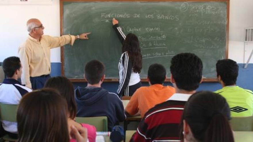 Profesor en un instituto de Málaga.