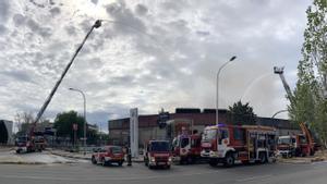 Incendio en la nave de Schara en Mercabarna