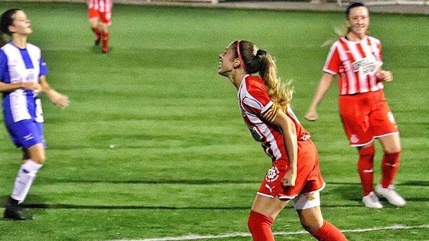 Mar Vergés celebrant el gol que tancava la victòria del Girona a Figueres dissabte.